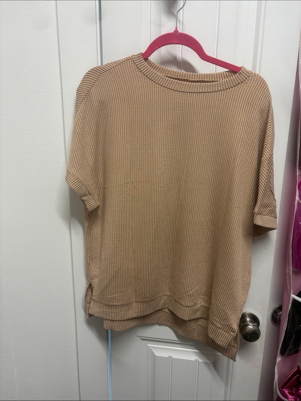 Casual Relaxed Short-Sleeve Sweater Tee — Tan